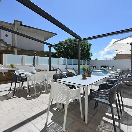 Teco - Moderne Mit Pool Und Meerblick Apartamento Trogir