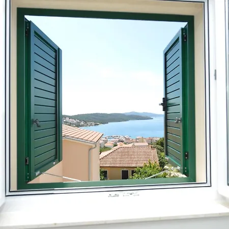 Tećo - Moderne Mit Pool Und Meerblick *