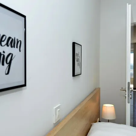 Tećo - Moderne Mit Pool Und Meerblick Apartment