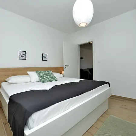 Apartment Tećo - Moderne Mit Pool Und Meerblick