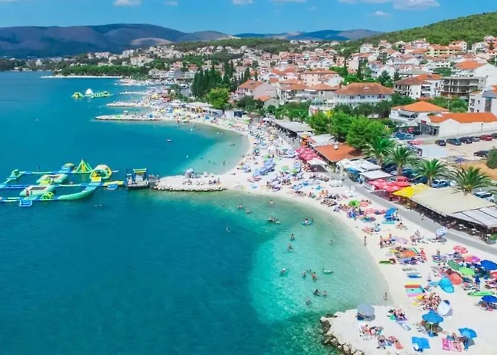 Teco - Moderne Mit Pool Und Meerblick Trogir