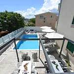 Appartamento Teco - Moderne Mit Pool Und Meerblick Traù