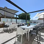 Teco - Moderne Mit Pool Und Meerblick Appartamento Traù
