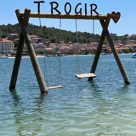 Teco - Moderne Mit Pool Und Meerblick Lejlighed Trogir