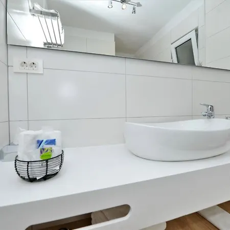 Teco - Moderne Mit Pool Und Meerblick Lejlighed Trogir