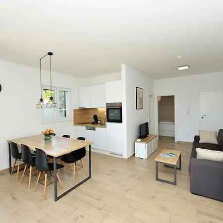 Teco - Moderne Mit Pool Und Meerblick