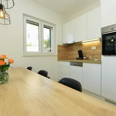 Teco - Moderne Mit Pool Und Meerblick * Trogir