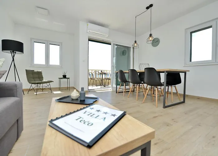 Teco - Moderne Mit Pool Und Meerblick *