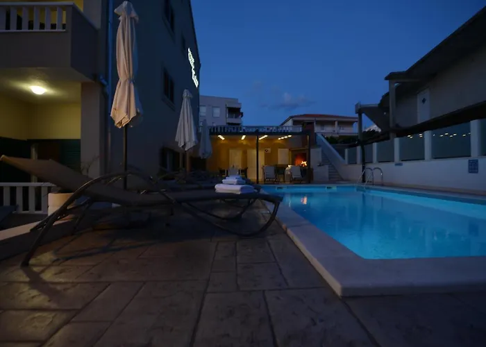 Διαμέρισμα Teco - Moderne Mit Pool Und Meerblick