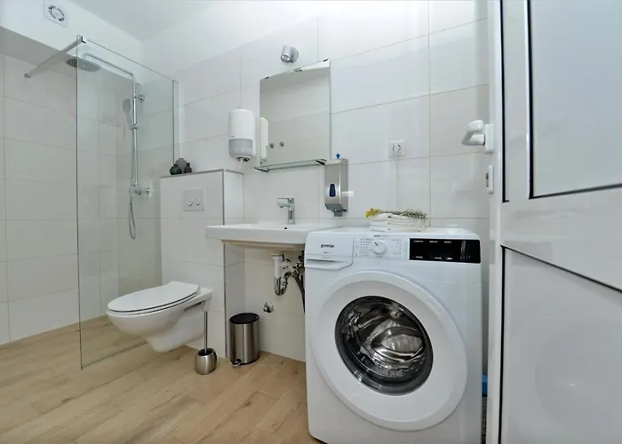 Teco - Moderne Mit Pool Und Meerblick Διαμέρισμα Τρογκίρ