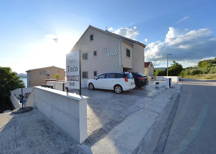 Teco - Moderne Mit Pool Und Meerblick Διαμέρισμα