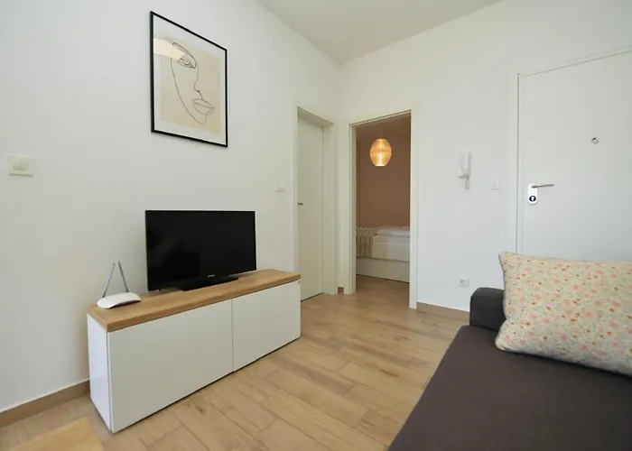 Teco - Moderne Mit Pool Und Meerblick