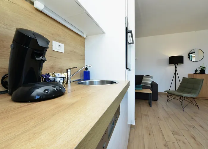 Teco - Moderne Mit Pool Und Meerblick Τρογκίρ