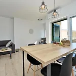 Teco - Moderne Mit Pool Und Meerblick Trogir