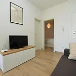 Teco - Moderne Mit Pool Und Meerblick