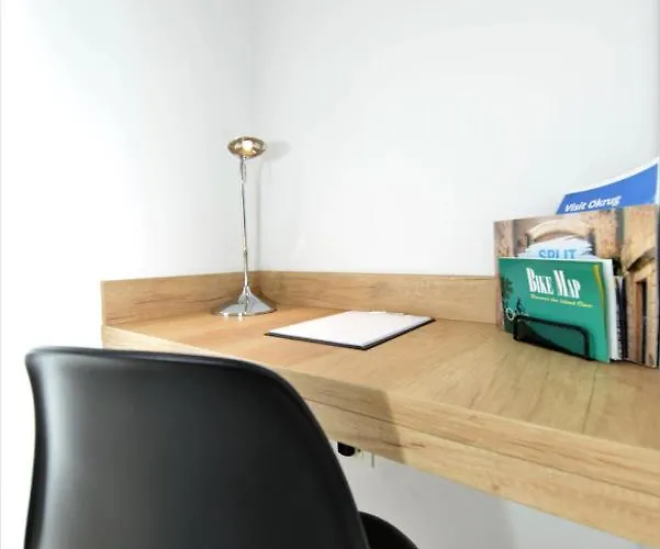 Teco - Moderne Mit Pool Und Meerblick