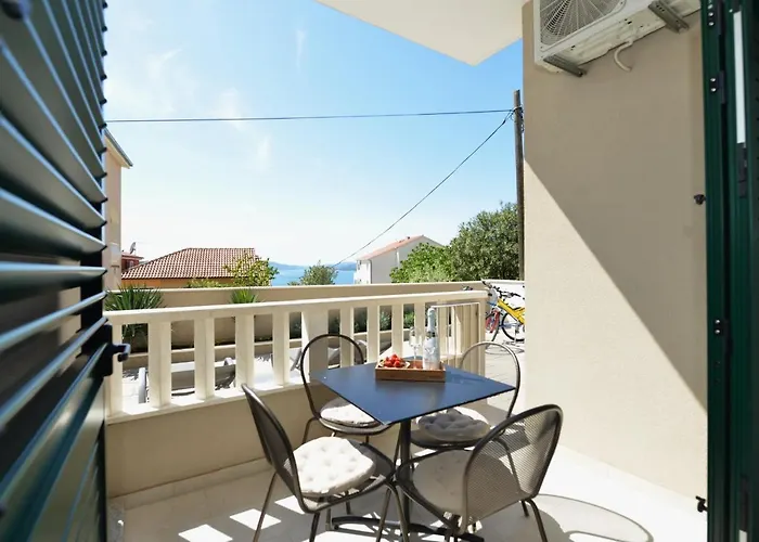 Teco - Moderne Mit Pool Und Meerblick